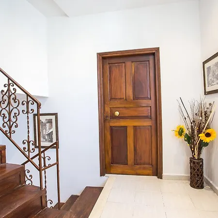 דירה Rodos House *
